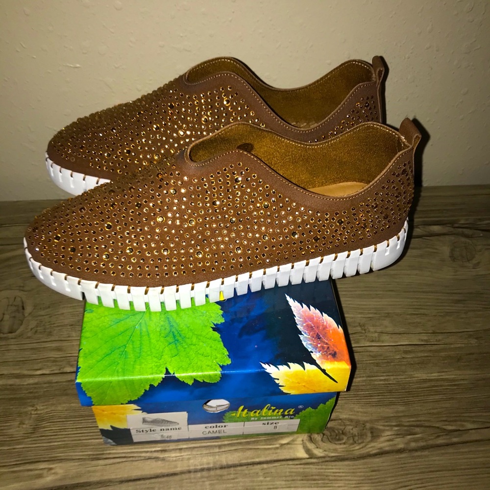 Italina by Summer Rio Slip On Sneakers Brown
